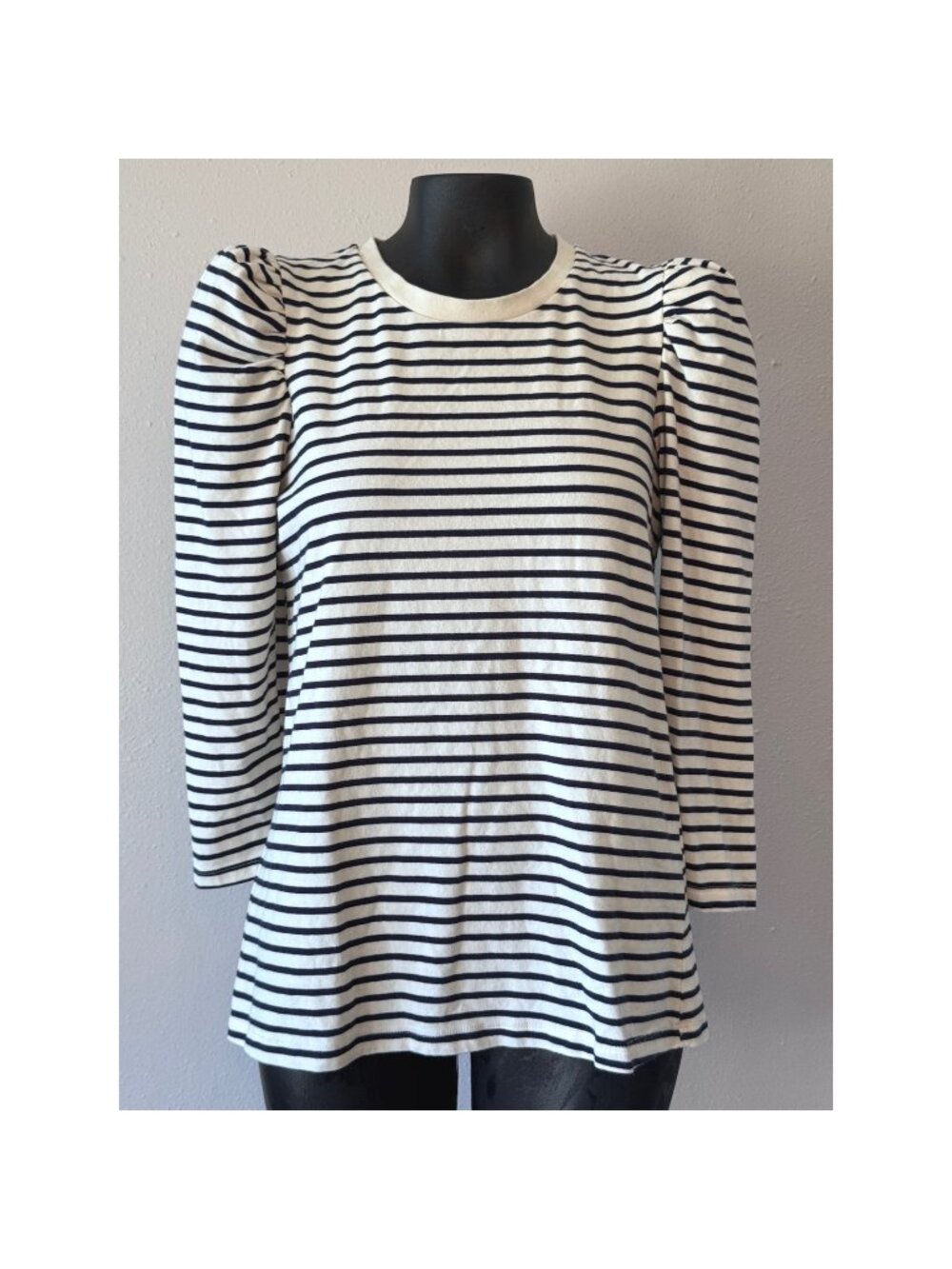 Pomander Place Tuckernuck Navy Stripe Vesty Long Sleeve Crewneck Tee M Classic